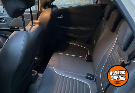 Autos - Renault CAPTUR 2019 Nafta 74500Km - En Venta