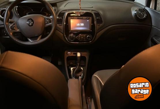 Autos - Renault CAPTUR 2019 Nafta 74500Km - En Venta