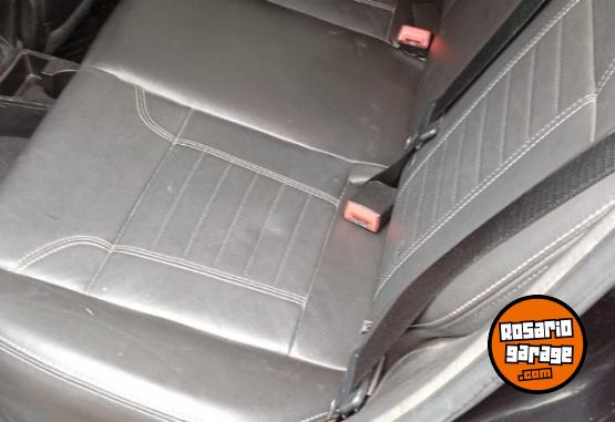 Autos - Ford Fiesta Titanium 2015 Nafta 110000Km - En Venta