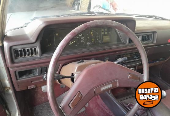 Autos - Toyota Corona 1983 Nafta 200000Km - En Venta