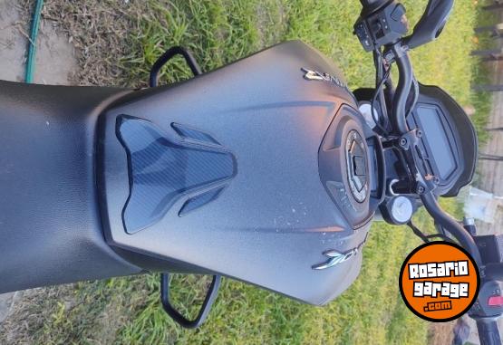 Motos - Bajaj Dominar 400 2022 Nafta 4000Km - En Venta