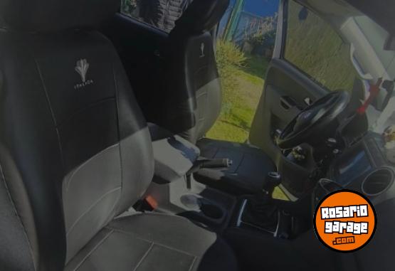Camionetas - Volkswagen Amarok 2012 Diesel 200000Km - En Venta
