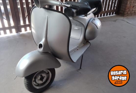 Clásicos - Vespa modelo 57 - En Venta