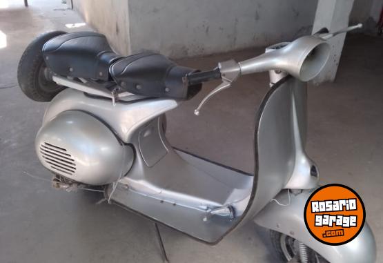 Clásicos - Vespa modelo 57 - En Venta