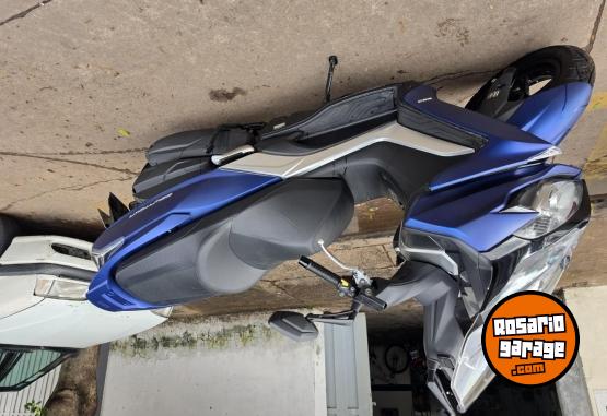Motos - Kymco DOWNTOWN 350I 2025 Nafta 2900Km - En Venta