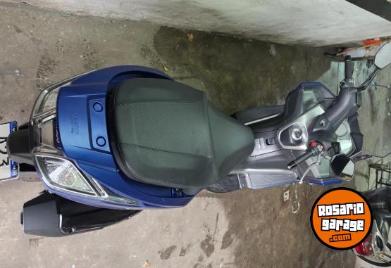 Motos - Kymco DOWNTOWN 350I 2025 Nafta 2900Km - En Venta