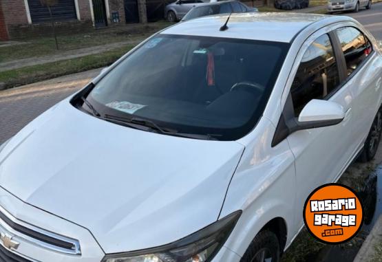 Autos - Chevrolet Prisma 2016 GNC 285000Km - En Venta