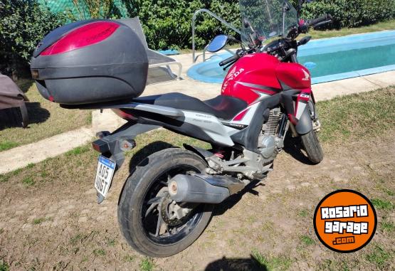 Motos - Honda CB TWISTER 250 2017 Nafta 13900Km - En Venta