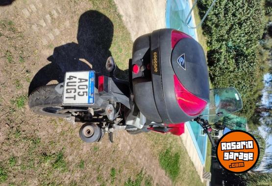Motos - Honda CB TWISTER 250 2017 Nafta 13900Km - En Venta