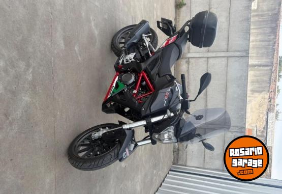 Motos - Benelli TNT 250 2019 Nafta 9000Km - En Venta