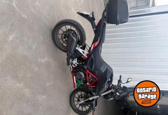 Motos - Benelli TNT 250 2019 Nafta 9000Km - En Venta