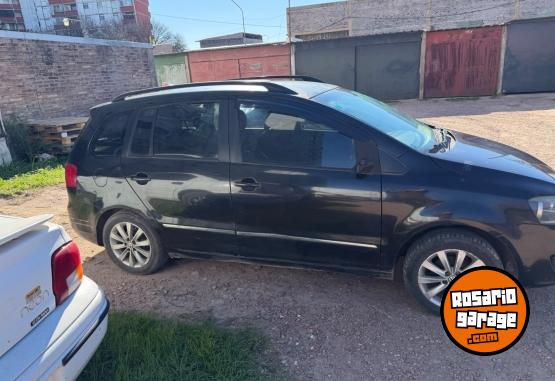 Autos - Volkswagen Suran higline 2011 GNC 300000Km - En Venta