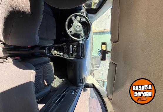 Autos - Volkswagen Suran higline 2011 GNC 300000Km - En Venta