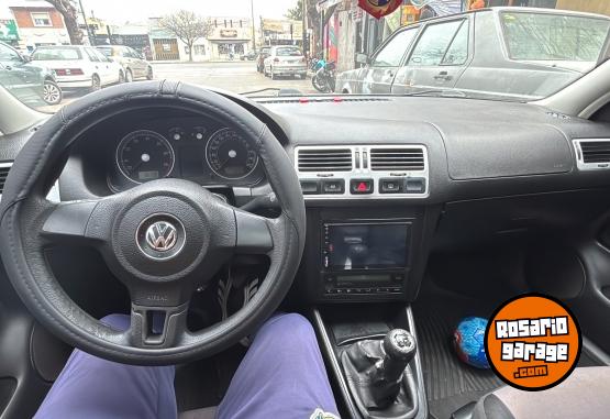 Autos - Volkswagen Bora 1.8 T 2010 Nafta 180000Km - En Venta