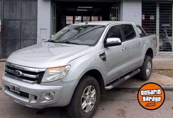 Camionetas - Ford Ranger 3.2 XLT 2014 Diesel 150000Km - En Venta