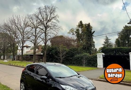 Autos - Ford Fiesta Se plus 2014 Nafta 135000Km - En Venta