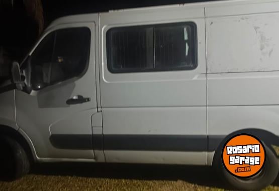 Utilitarios - Renault Máster 2014 Diesel 250000Km - En Venta