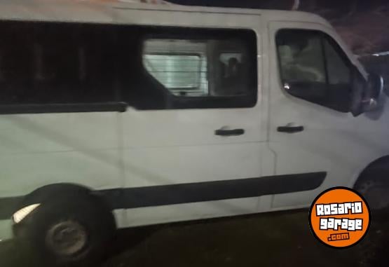 Utilitarios - Renault Máster 2014 Diesel 250000Km - En Venta