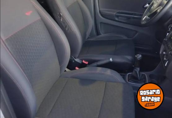 Autos - Volkswagen Fox crossfox impecable pe 2014 Nafta 102000Km - En Venta