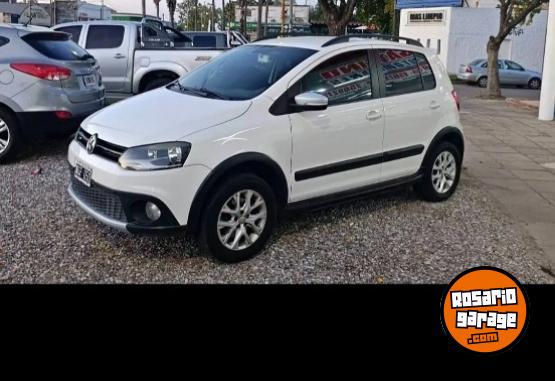 Autos - Volkswagen Fox crossfox impecable pe 2014 Nafta 102000Km - En Venta
