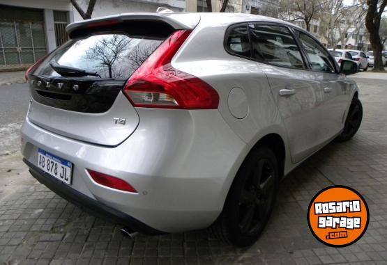 Autos - Volvo V40 2017 Nafta 86000Km - En Venta