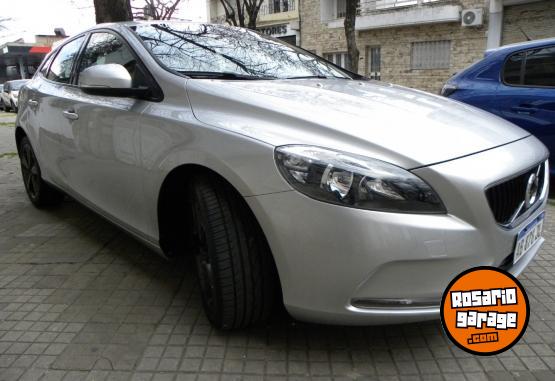 Autos - Volvo V40 2017 Nafta 86000Km - En Venta