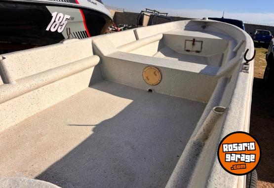 Embarcaciones - Bote cachorro 510 mercury 15 hp 2t 2013 sin trailer 40 hs de uso - En Venta