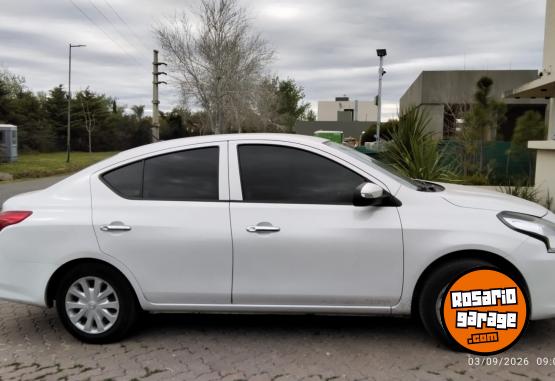 Autos - Nissan Versa Sense AT 2019 Nafta 80000Km - En Venta