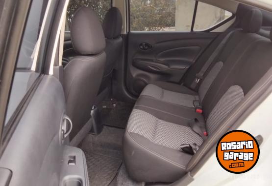 Autos - Nissan Versa Sense AT 2019 Nafta 80000Km - En Venta
