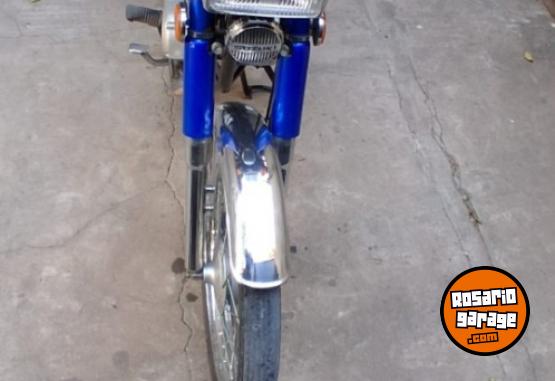 Motos - Suzuki AX 100 2014 Nafta 44000Km - En Venta