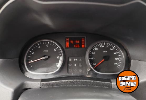 Autos - Renault Duster Tech Road 1.6 4x2 2015 Nafta 161000Km - En Venta
