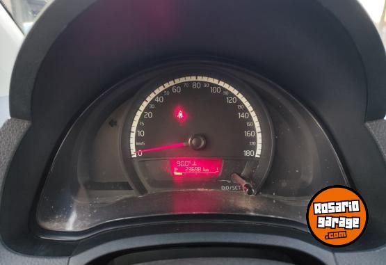Autos - Volkswagen Up! Take 1.0 MPI 3P 2015 Nafta 236000Km - En Venta