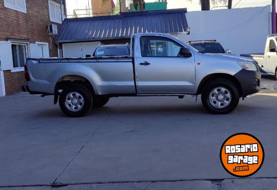 Camionetas - Toyota Hilux 4x2 Csdx Pack 2.5 T 2014 Diesel 111111Km - En Venta