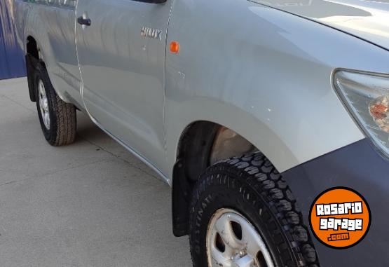 Camionetas - Toyota Hilux 4x2 Csdx Pack 2.5 T 2014 Diesel 111111Km - En Venta