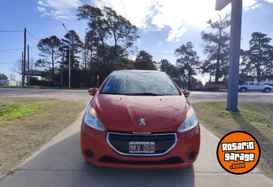 Autos - Peugeot 208 Active 1.5N 2014 Nafta 103000Km - En Venta