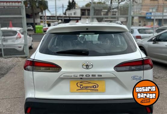 Autos - Toyota Corolla Cross SEG 2022 Nafta 83000Km - En Venta