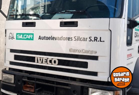 Camiones y Grúas - Iveco Tector 170E22 Camilla Hidráulica 18 Tn 2004 - En Venta