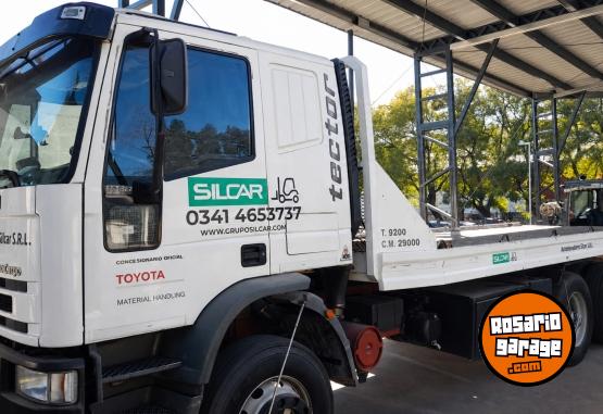 Camiones y Grúas - Iveco Tector 170E22 Camilla Hidráulica 18 Tn 2004 - En Venta
