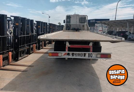 Camiones y Grúas - Iveco Tector 170E22 Camilla Hidráulica 18 Tn 2004 - En Venta