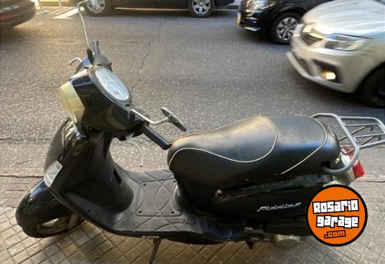 Motos - SYM FIDDLE II 2017 Nafta 21000Km - En Venta