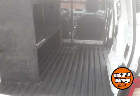 Utilitarios - Peugeot Partner 2013 Diesel 167500Km - En Venta