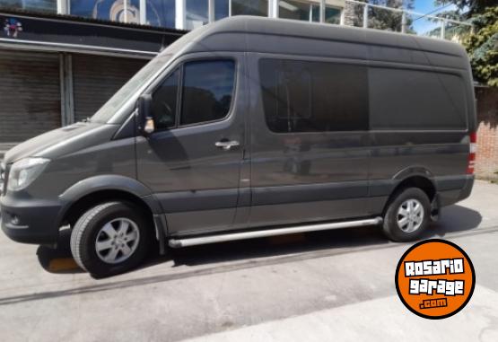Accesorios para Autos - Vendo 4 llantas para Sprinter como nuevas -2016 en adelante - En Venta