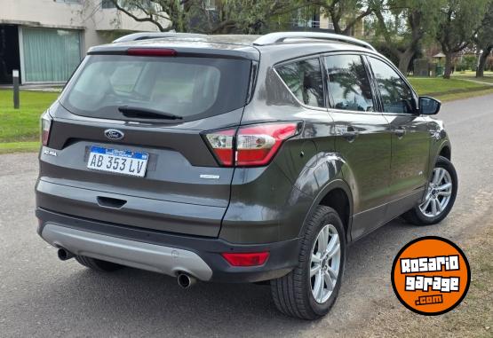 Camionetas - Ford Kuga 4x4 2017 Nafta 75000Km - En Venta