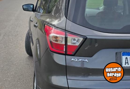 Camionetas - Ford Kuga 4x4 2017 Nafta 75000Km - En Venta