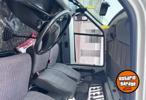 Utilitarios - Renault Rodeo 1996 Diesel 222222Km - En Venta