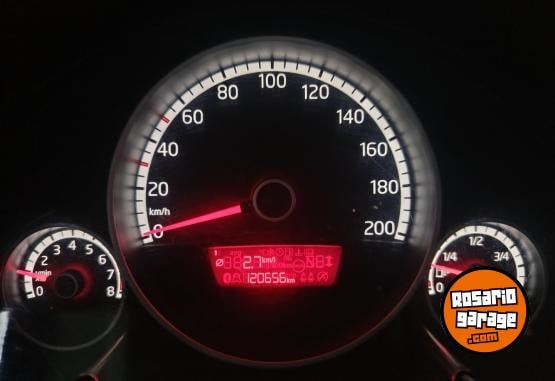 Autos - Volkswagen UP MOVE 2014 Nafta 120000Km - En Venta
