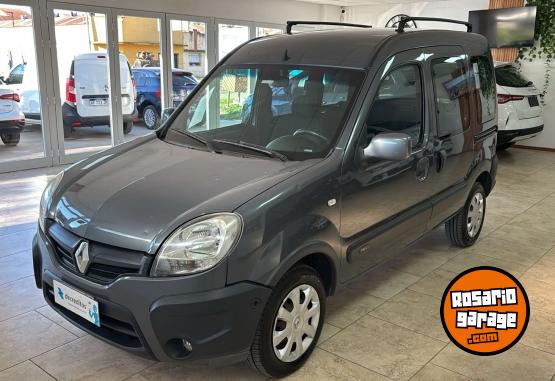 Utilitarios - Renault KANGOO AUTHENTIQUE PLUS 2015 Nafta 141000Km - En Venta
