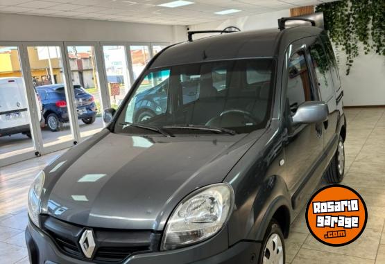 Utilitarios - Renault KANGOO AUTHENTIQUE PLUS 2015 Nafta 141000Km - En Venta