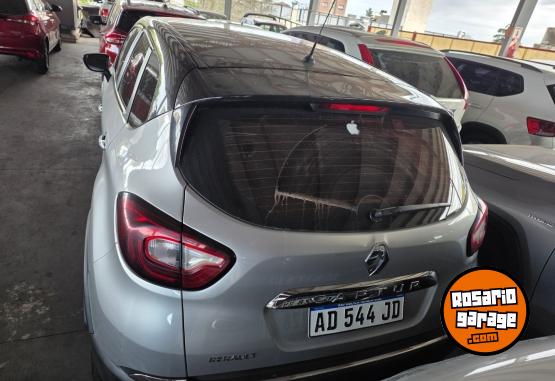 Autos - Renault Captur 2019 GNC 80000Km - En Venta