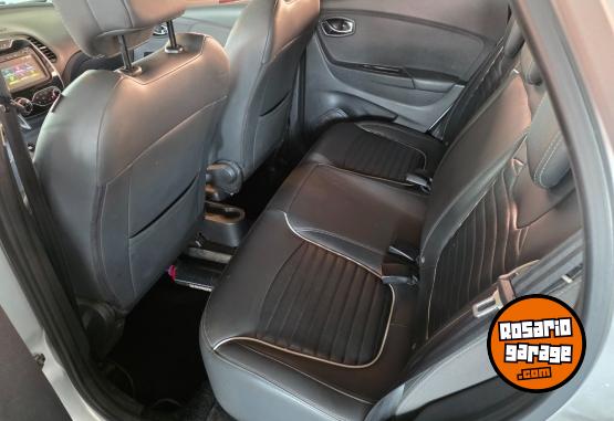 Autos - Renault Captur 2019 GNC 80000Km - En Venta